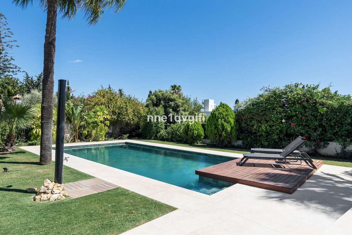 4 Bed Townhouse for sale in Guadalmina Alta Costa Del Sol, Málaga, Spain