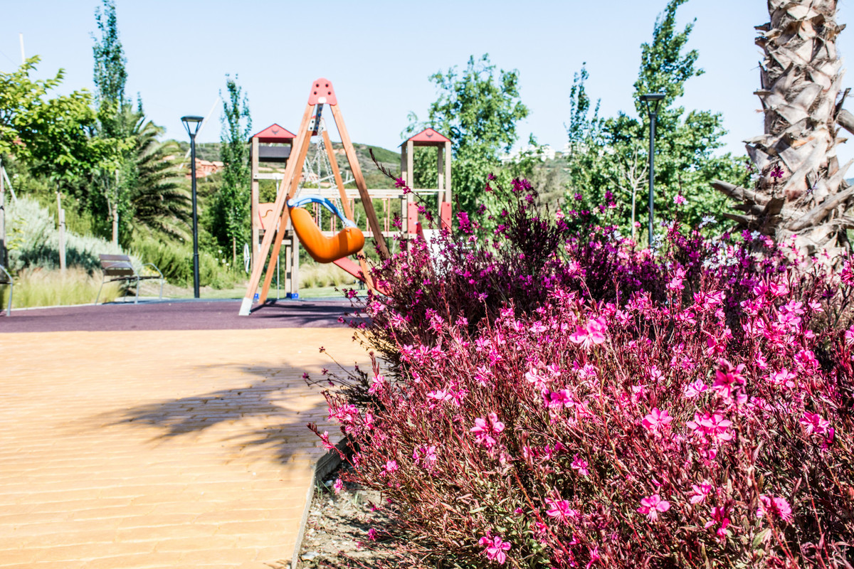 Se vende Apartamento Planta Media de 2 dormitorios en Costa Del Sol, Málaga, España