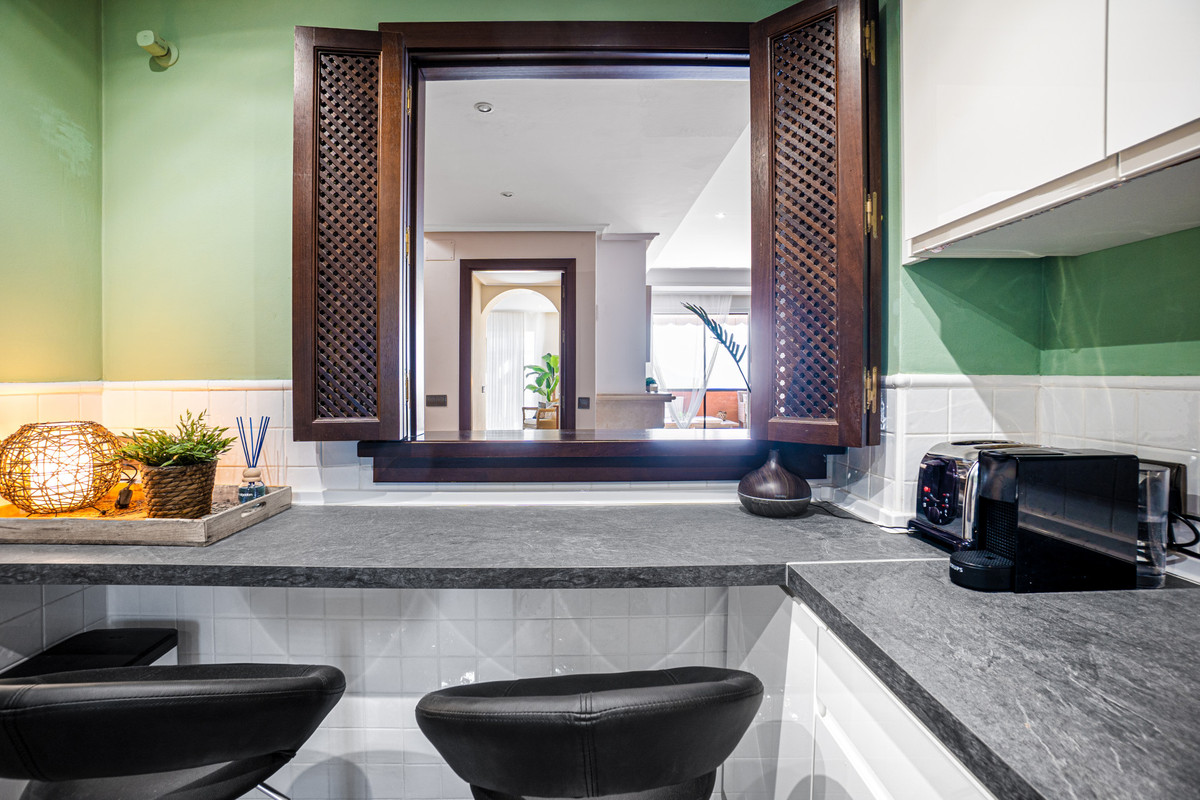 3 Bed Apartment for sale in Marbella Costa Del Sol, Málaga, Spain