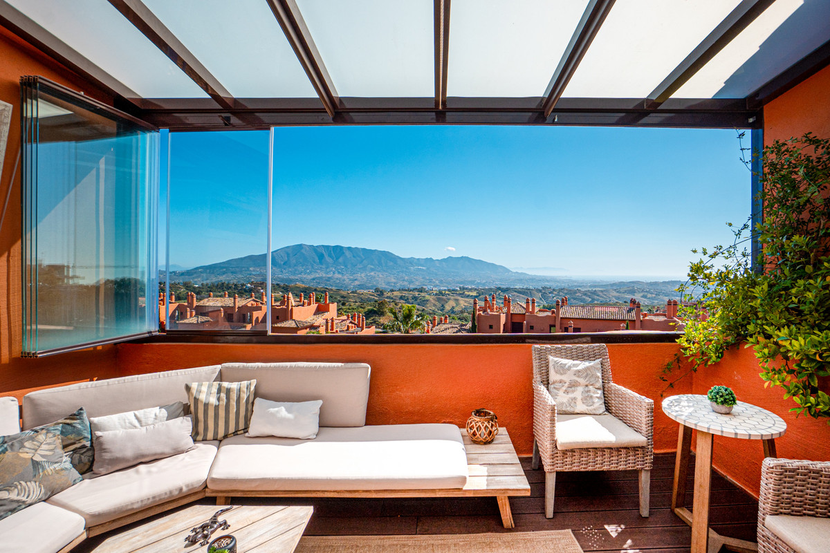 3 Bed Apartment for sale in Marbella Costa Del Sol, Málaga, Spain