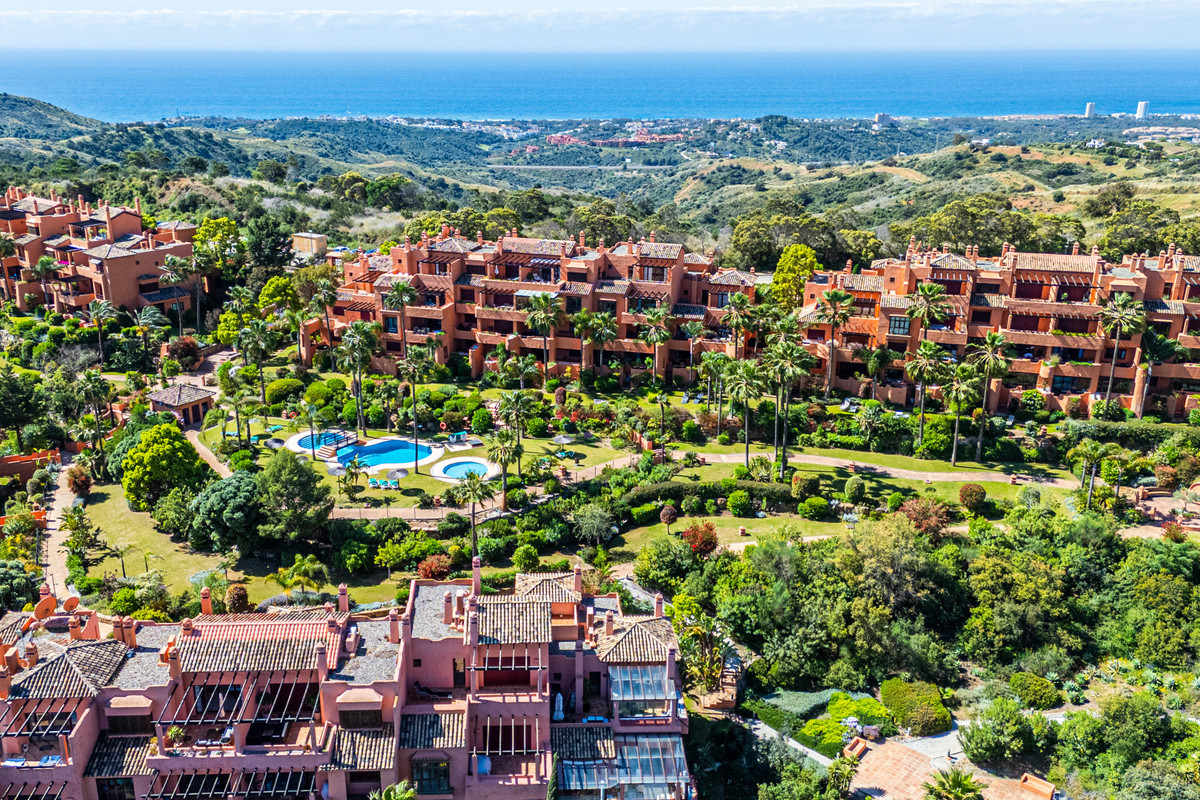 3 Bed Apartment for sale in Marbella Costa Del Sol, Málaga, Spain