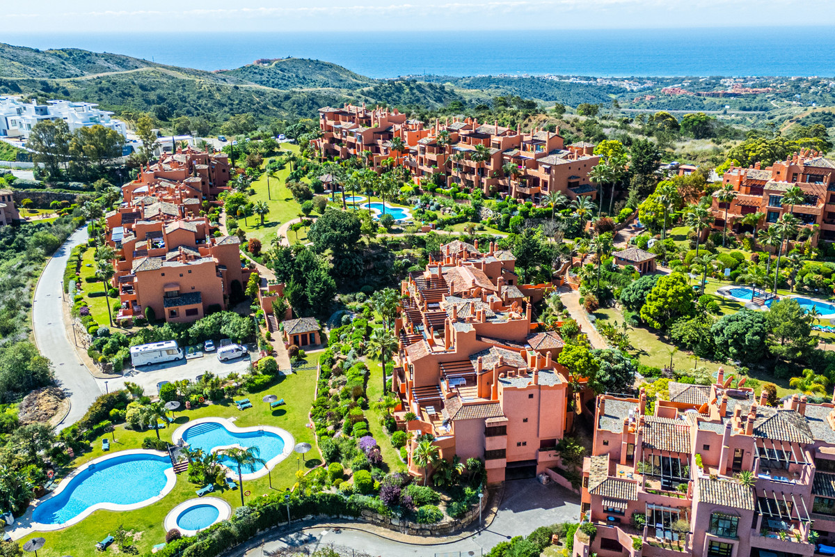 3 Bed Apartment for sale in Marbella Costa Del Sol, Málaga, Spain