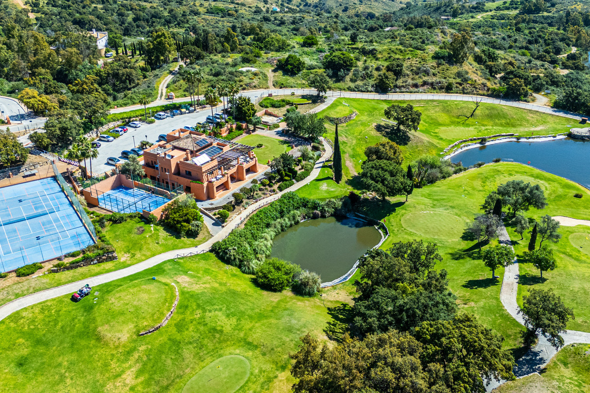 3 Bed Apartment for sale in Marbella Costa Del Sol, Málaga, Spain