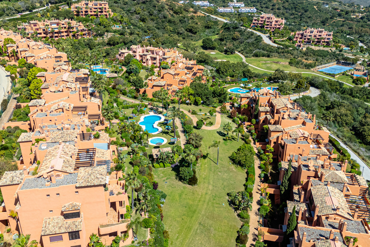 3 Bed Apartment for sale in Marbella Costa Del Sol, Málaga, Spain