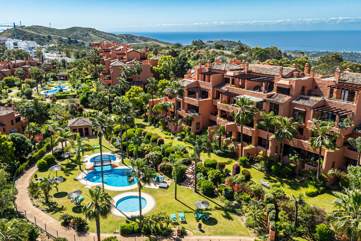 3 Bed Apartment for sale in Marbella Costa Del Sol, Málaga, Spain