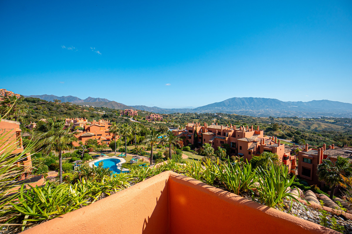 3 Bed Apartment for sale in Marbella Costa Del Sol, Málaga, Spain