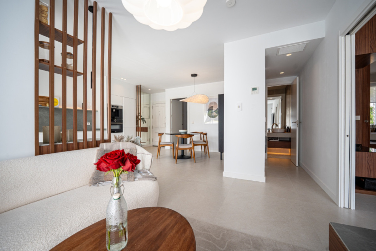 Se vende Apartamento Planta Media de 2 dormitorios en Costa Del Sol, Málaga, España