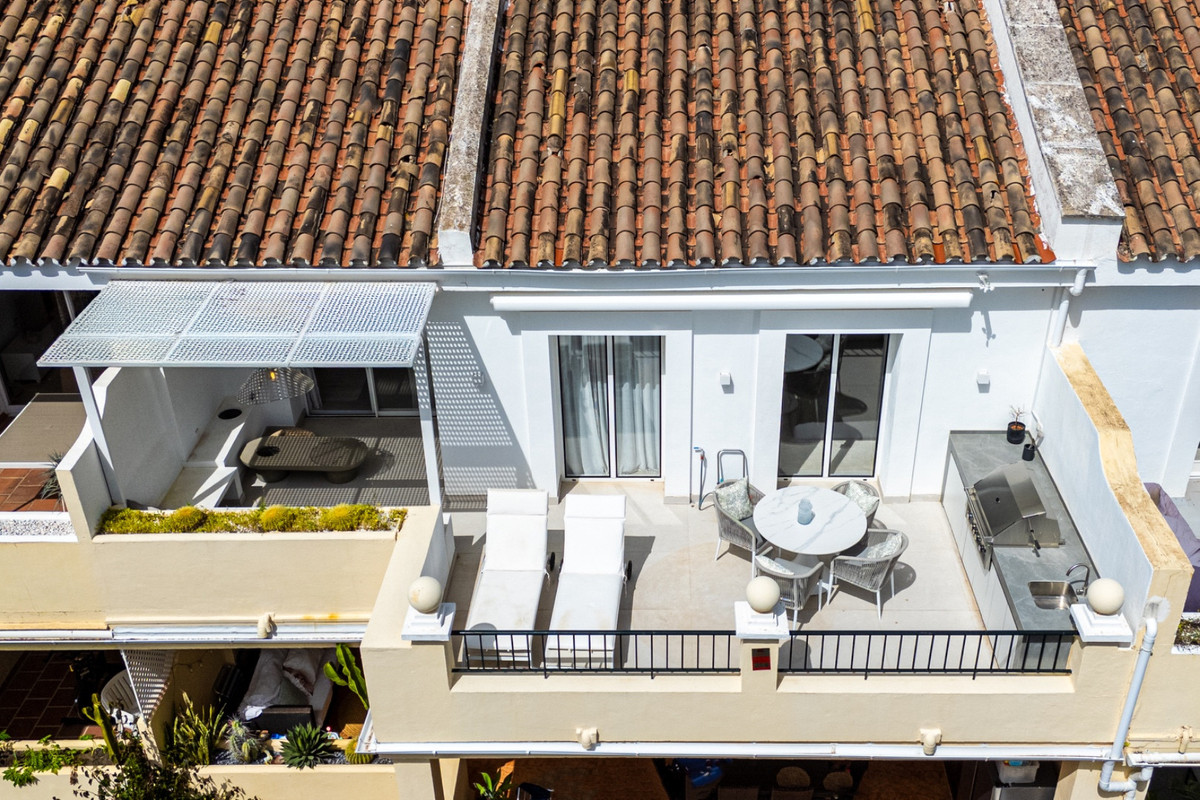 Se vende Apartamento Planta Media de 2 dormitorios en Costa Del Sol, Málaga, España