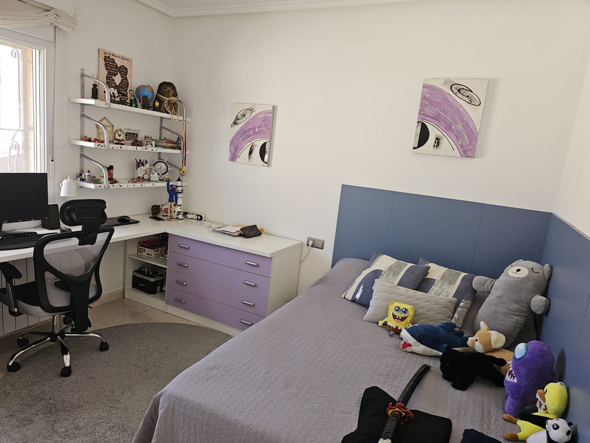 Se vende Villa - Chalet de 3 dormitorios en Costa Blanca, Alicante, España
