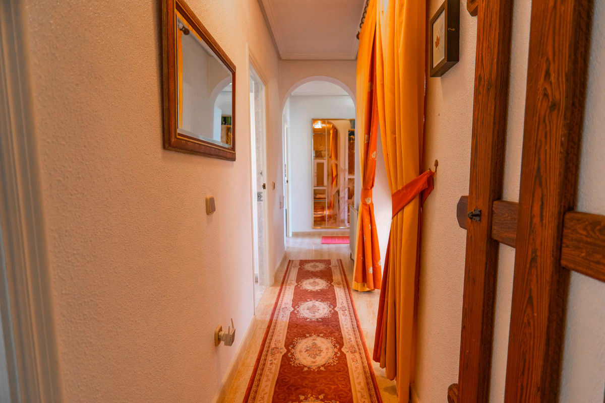 Se vende Villa - Chalet de 5 dormitorios en Costa Blanca, Alicante, España