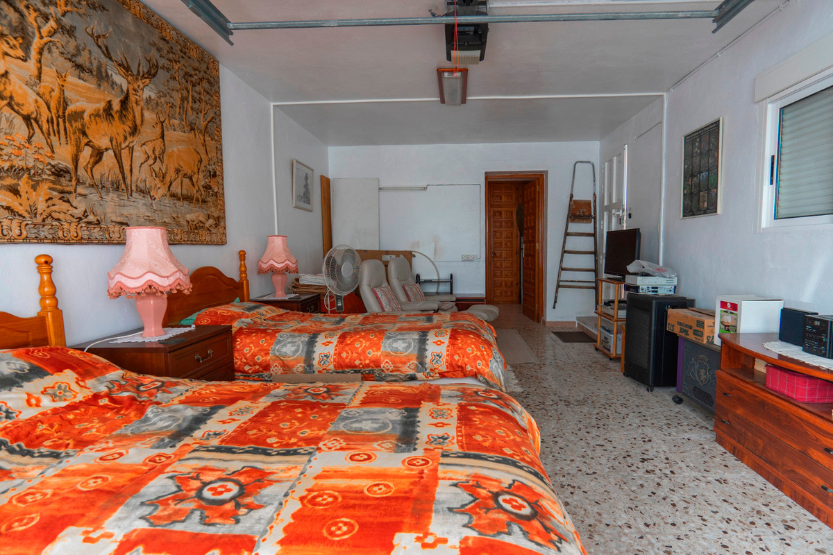 Se vende Villa - Chalet de 5 dormitorios en Costa Blanca, Alicante, España