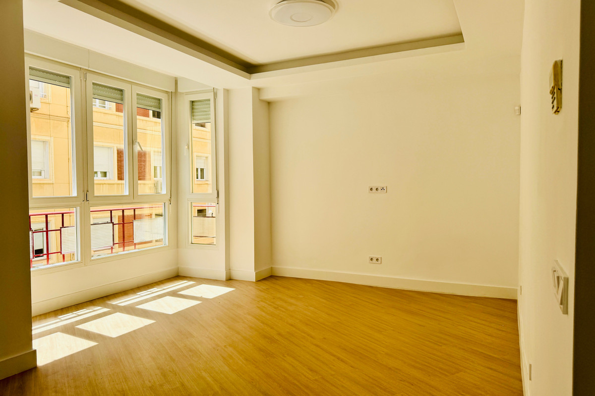 3 Bed Apartment for sale in Málaga Costa Del Sol, Málaga, Spain