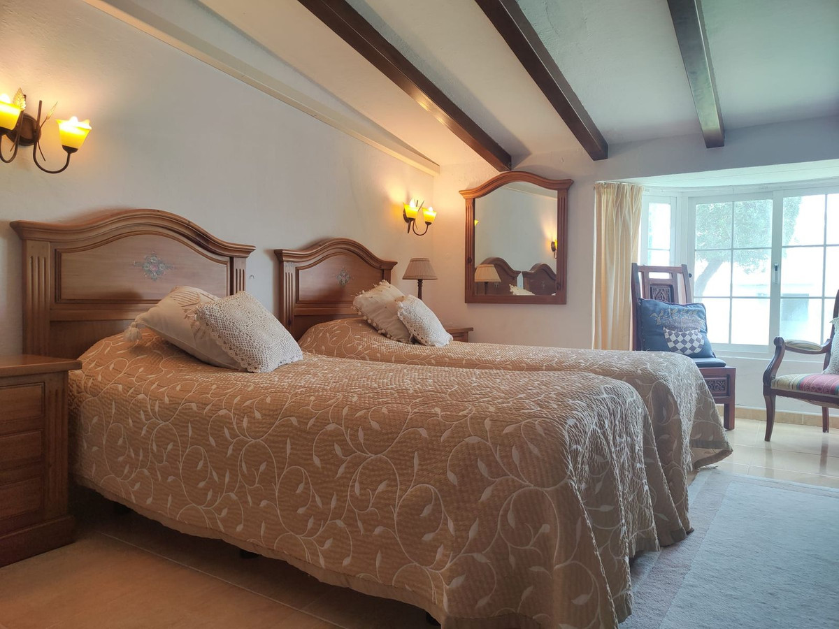 5 Bed Townhouse for sale in Alhaurín De La Torre Costa Del Sol, Málaga, Spain