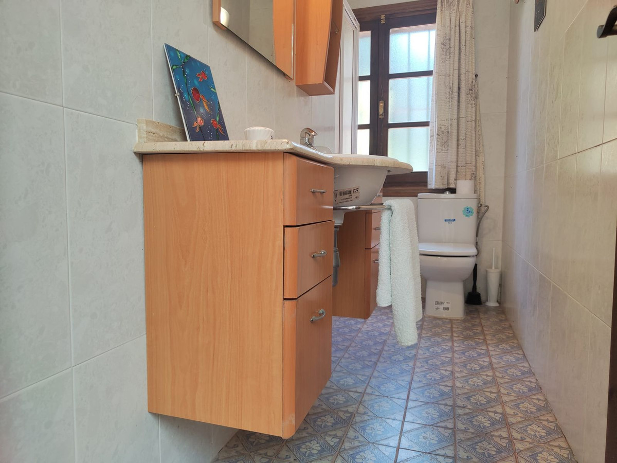 5 Bed Townhouse for sale in Alhaurín De La Torre Costa Del Sol, Málaga, Spain