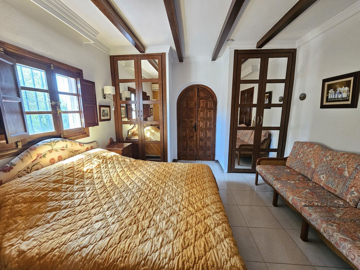 5 Bed Townhouse for sale in Alhaurín De La Torre Costa Del Sol, Málaga, Spain