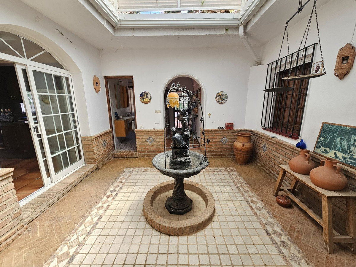 5 Bed Townhouse for sale in Alhaurín De La Torre Costa Del Sol, Málaga, Spain