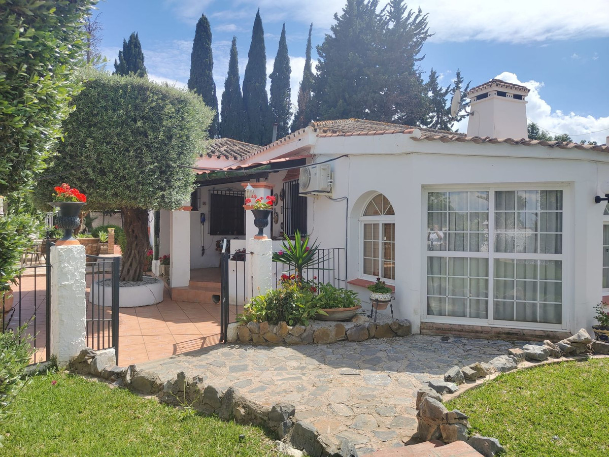 5 Bed Townhouse for sale in Alhaurín De La Torre Costa Del Sol, Málaga, Spain