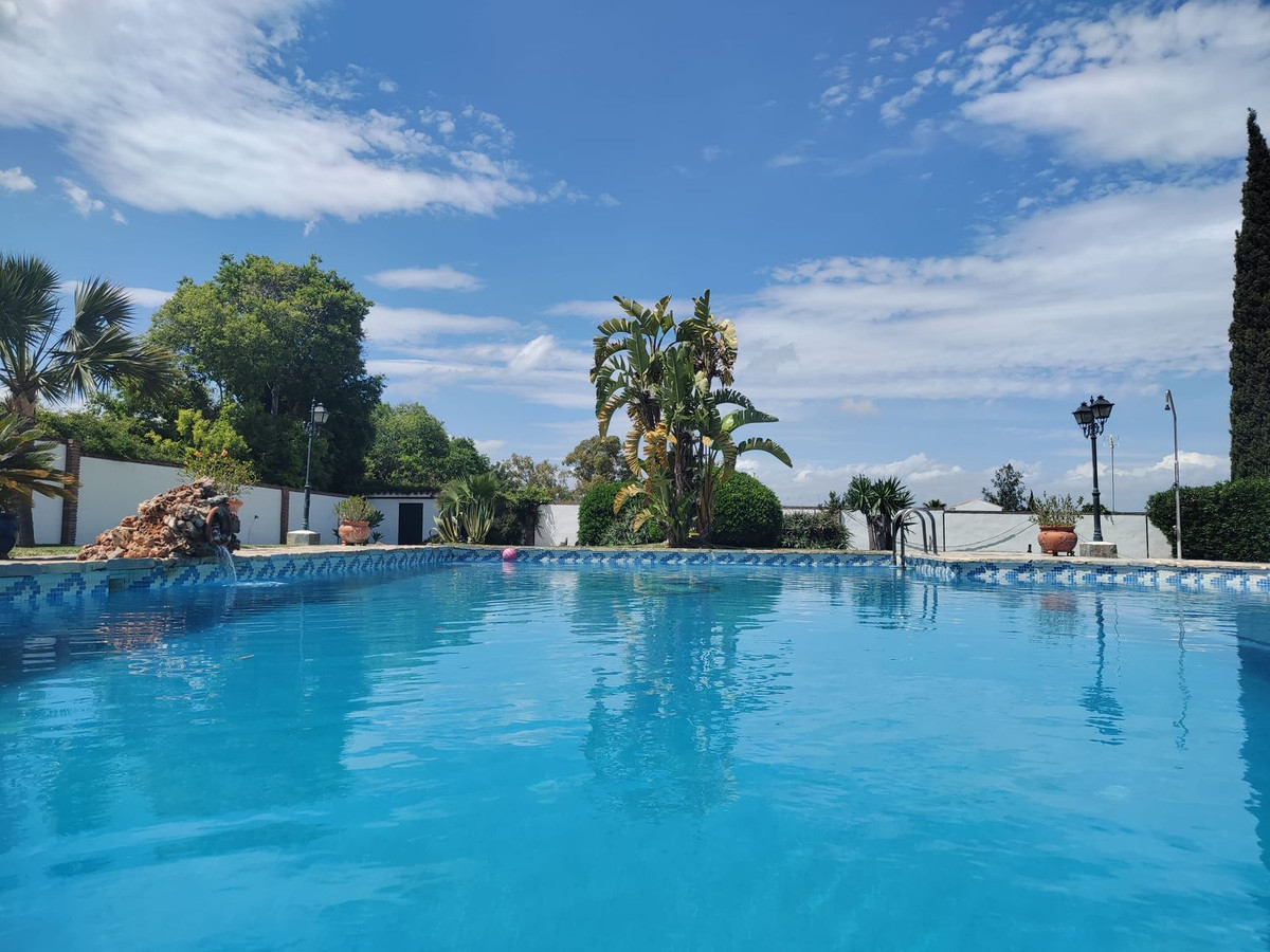 5 Bed Townhouse for sale in Alhaurín De La Torre Costa Del Sol, Málaga, Spain