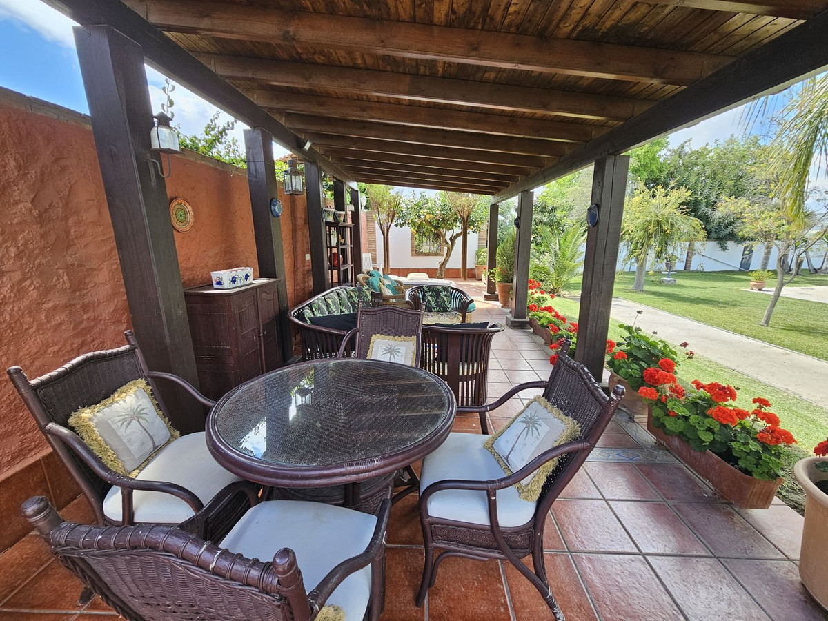 5 Bed Townhouse for sale in Alhaurín De La Torre Costa Del Sol, Málaga, Spain