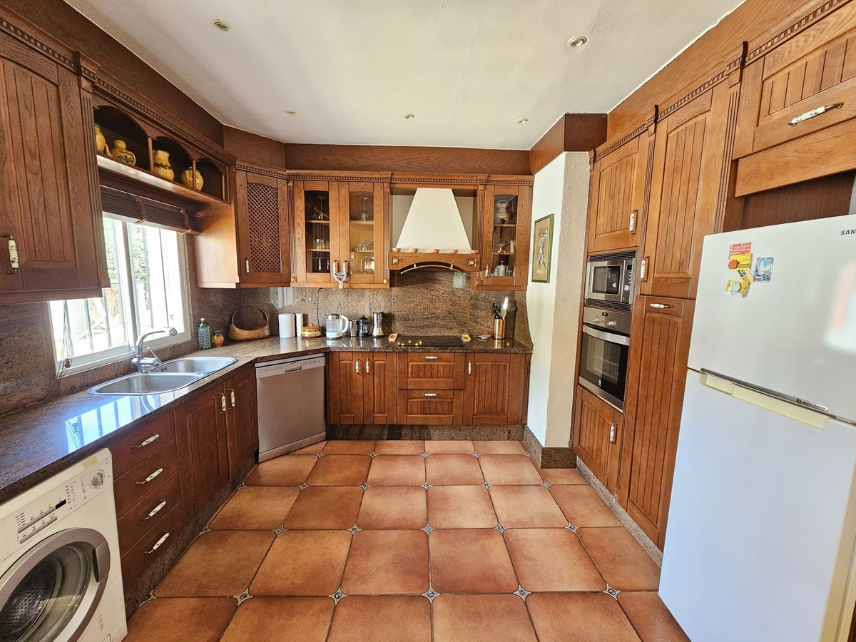 5 Bed Townhouse for sale in Alhaurín De La Torre Costa Del Sol, Málaga, Spain