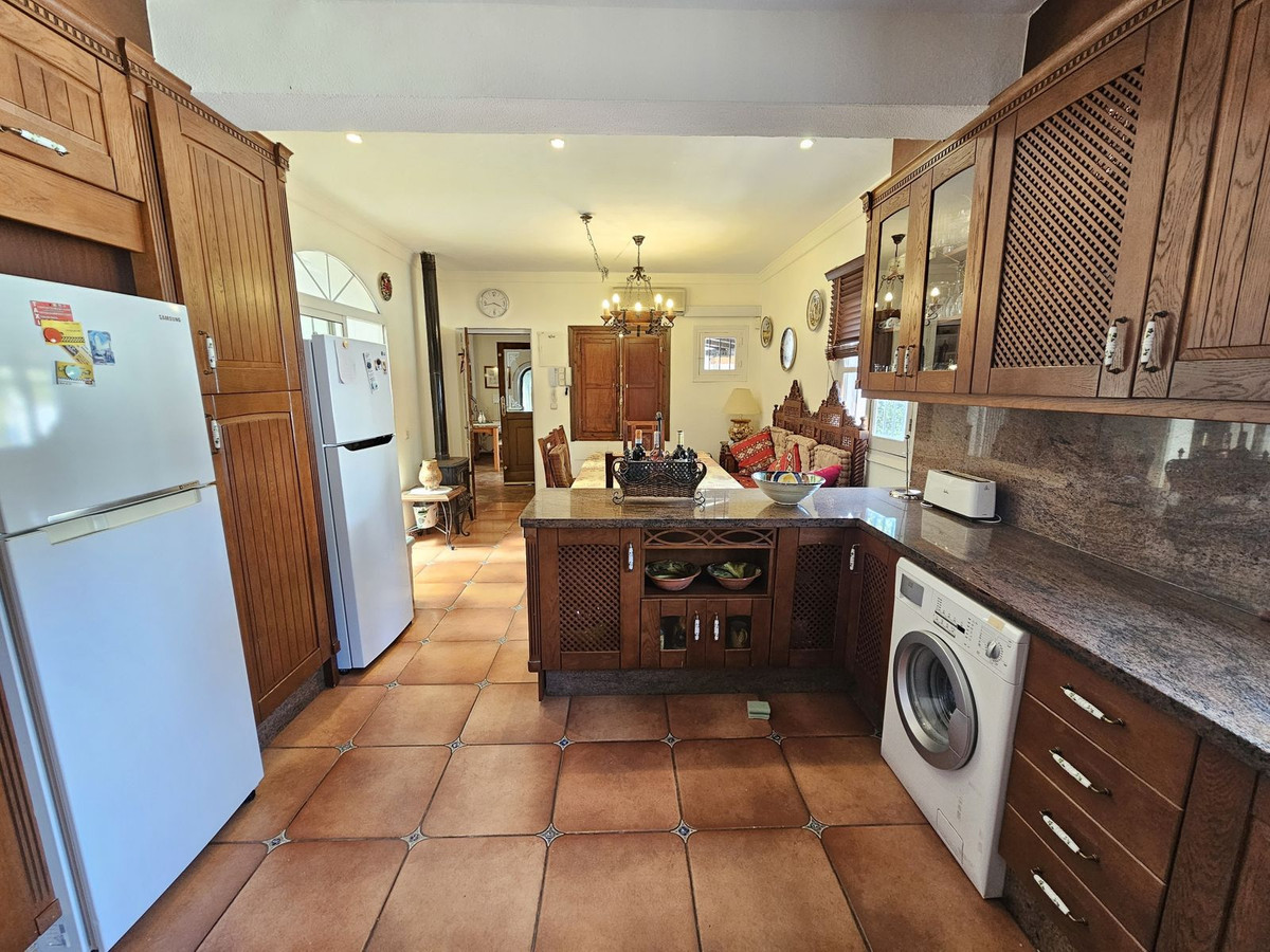5 Bed Townhouse for sale in Alhaurín De La Torre Costa Del Sol, Málaga, Spain