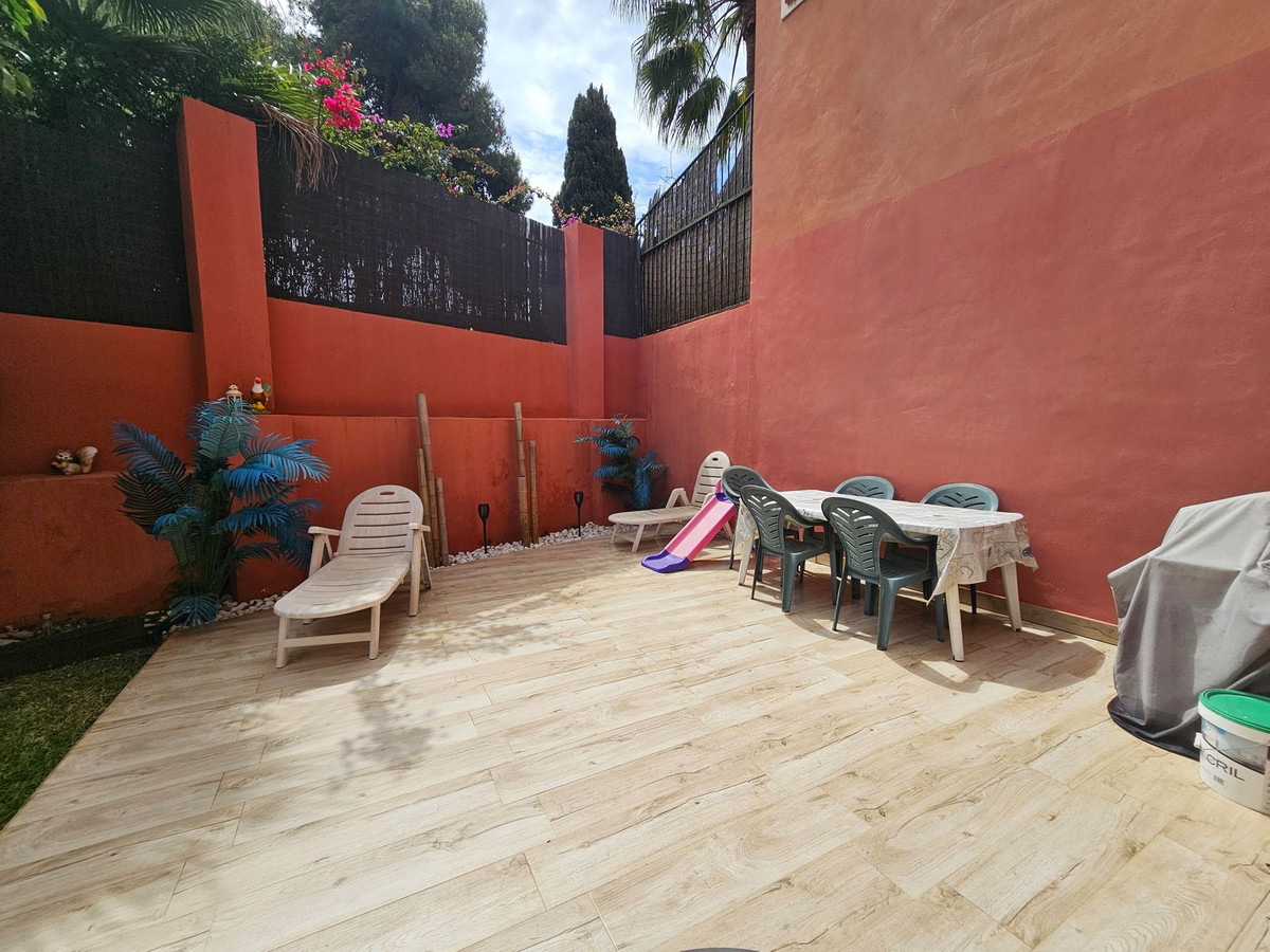 Se vende Apartamento Planta Baja de 2 dormitorios en Costa Del Sol, Málaga, España
