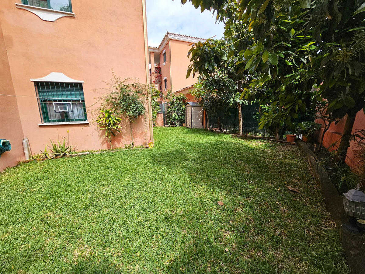 Se vende Apartamento Planta Baja de 2 dormitorios en Costa Del Sol, Málaga, España