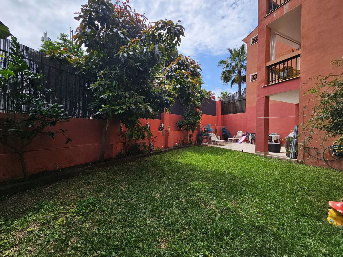 Se vende Apartamento Planta Baja de 2 dormitorios en Costa Del Sol, Málaga, España