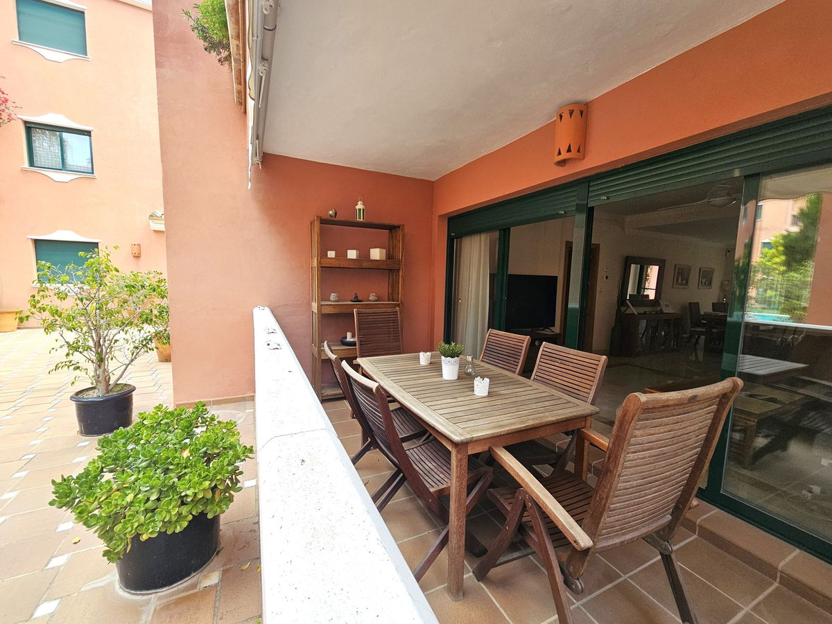 Se vende Apartamento Planta Baja de 2 dormitorios en Costa Del Sol, Málaga, España