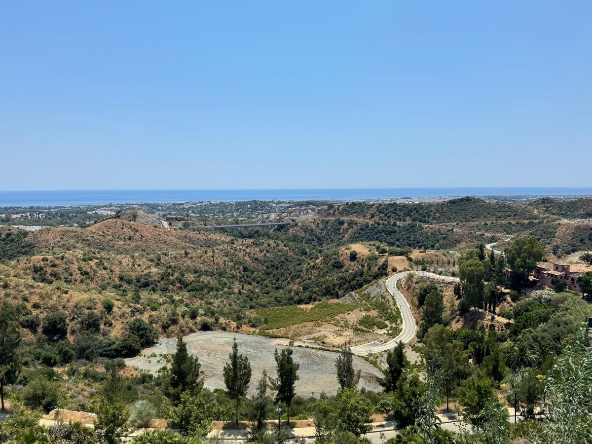 Plots for sale in La Quinta Costa Del Sol, Málaga, Spain