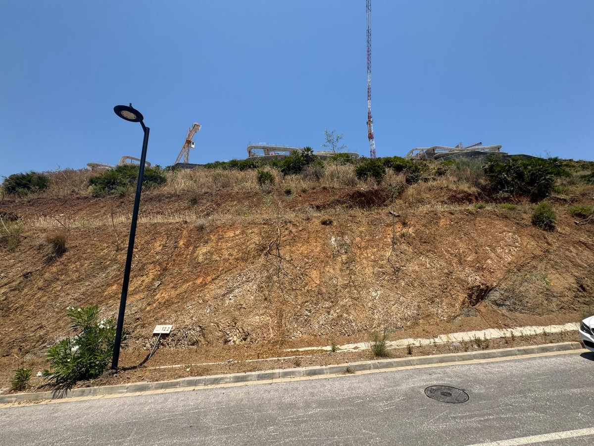 Plots for sale in La Quinta Costa Del Sol, Málaga, Spain