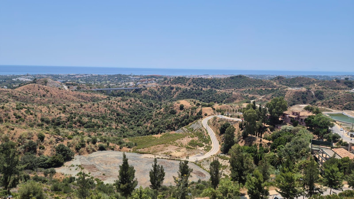 Plots for sale in La Quinta Costa Del Sol, Málaga, Spain