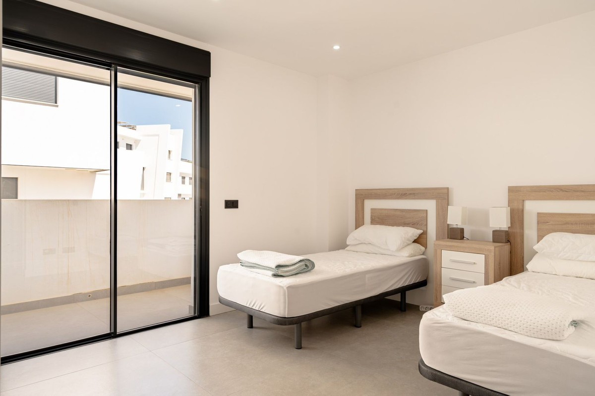 4 Bed Apartment for sale in Estepona Costa Del Sol, Málaga, Spain