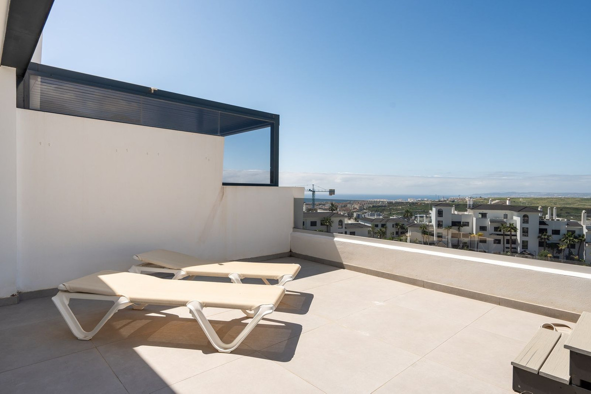 4 Bed Apartment for sale in Estepona Costa Del Sol, Málaga, Spain