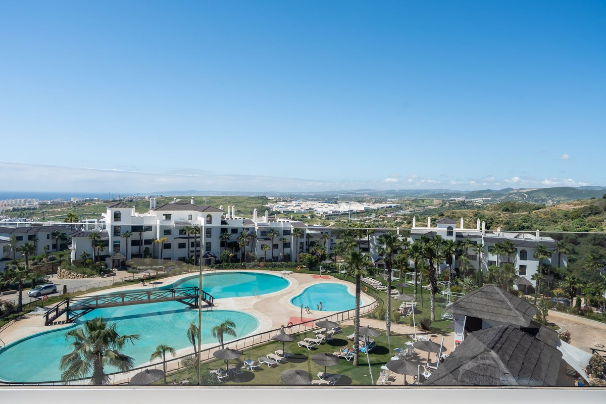 4 Bed Apartment for sale in Estepona Costa Del Sol, Málaga, Spain