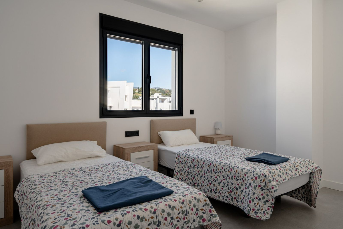 4 Bed Apartment for sale in Estepona Costa Del Sol, Málaga, Spain