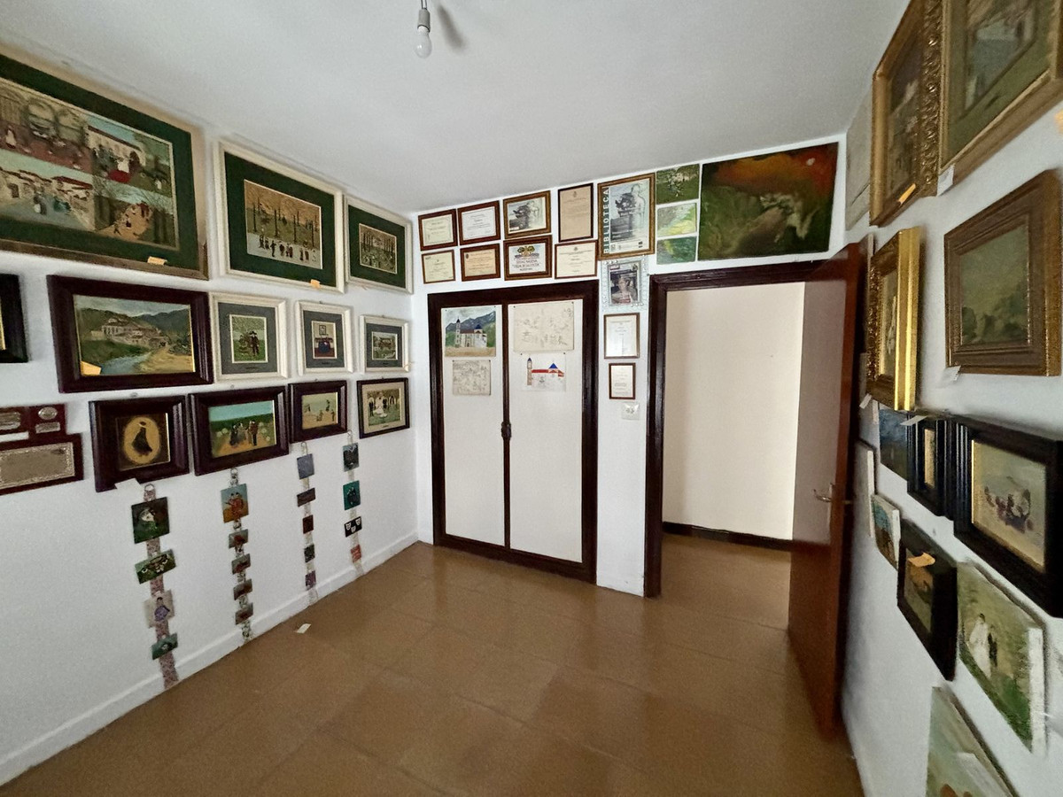 9 Bed Apartment for sale in Málaga Centro Costa Del Sol, Málaga, Spain