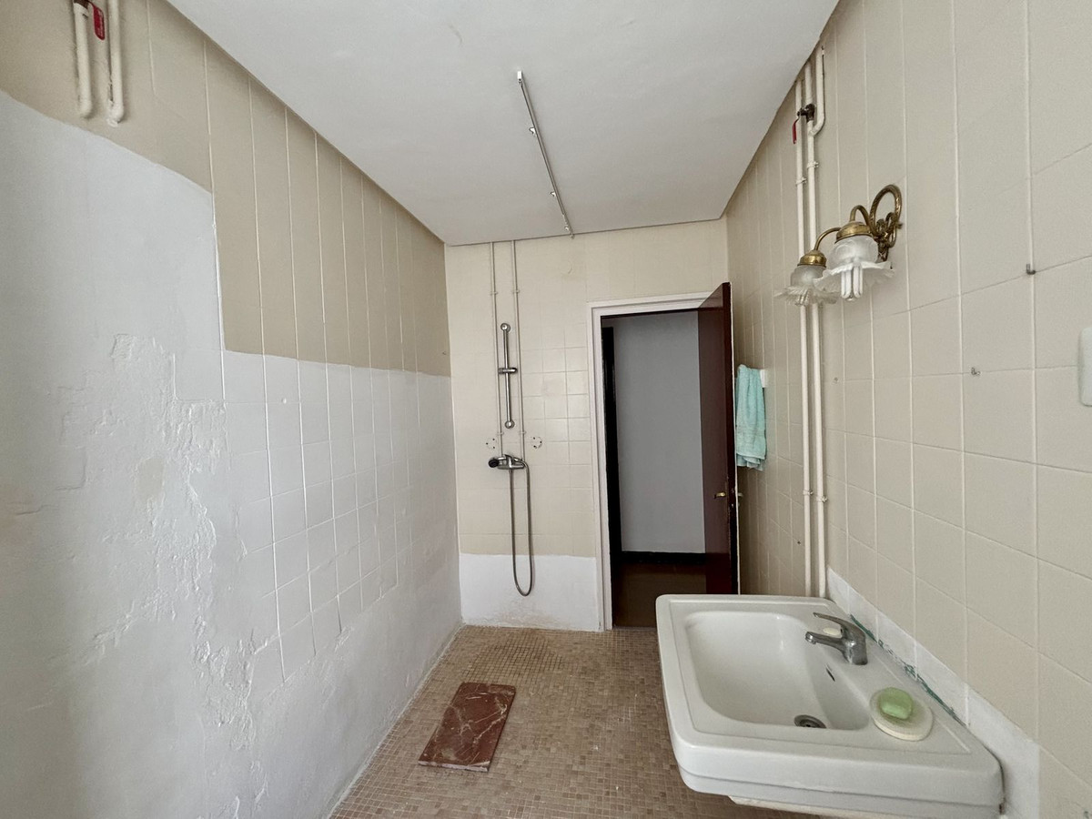 9 Bed Apartment for sale in Málaga Centro Costa Del Sol, Málaga, Spain