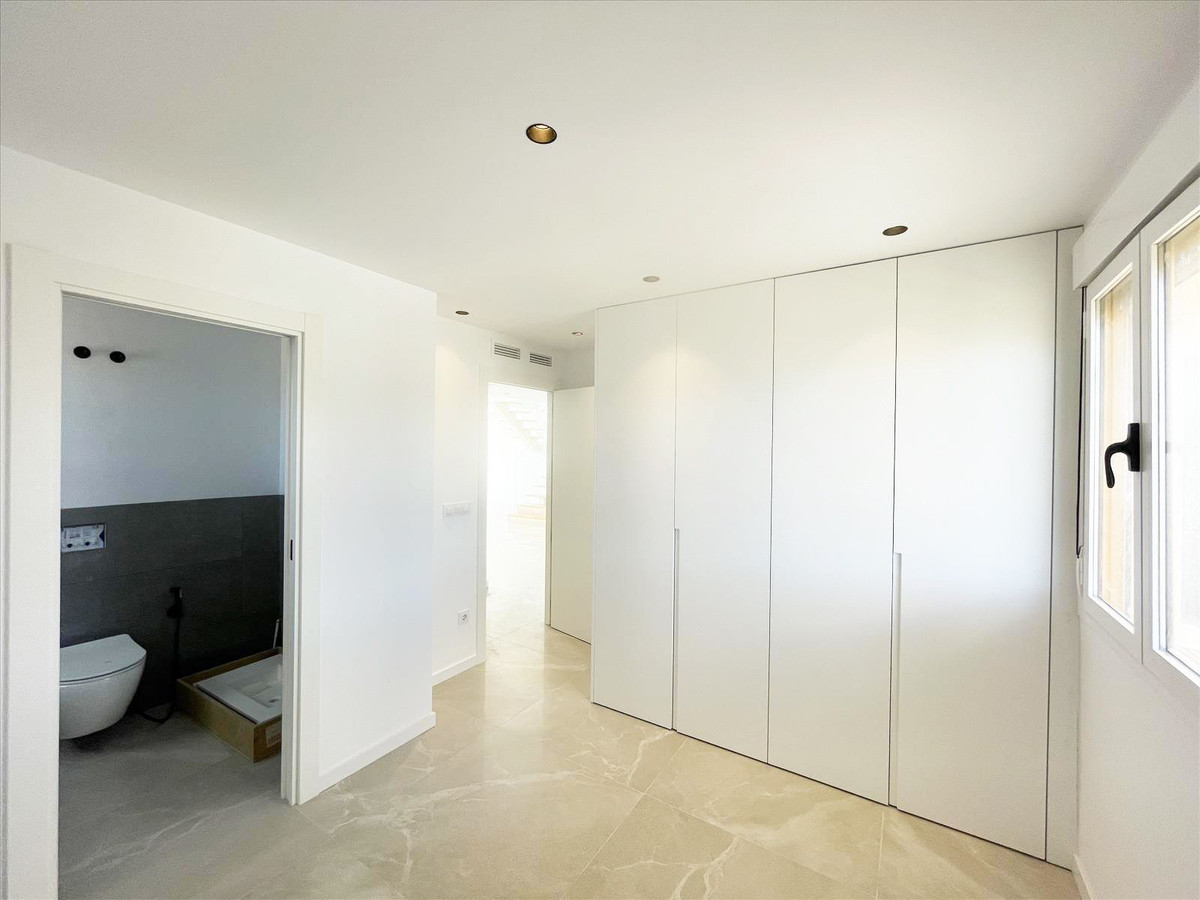 3 Bed Apartment for sale in Calpe Costa Blanca, Alicante, Spain