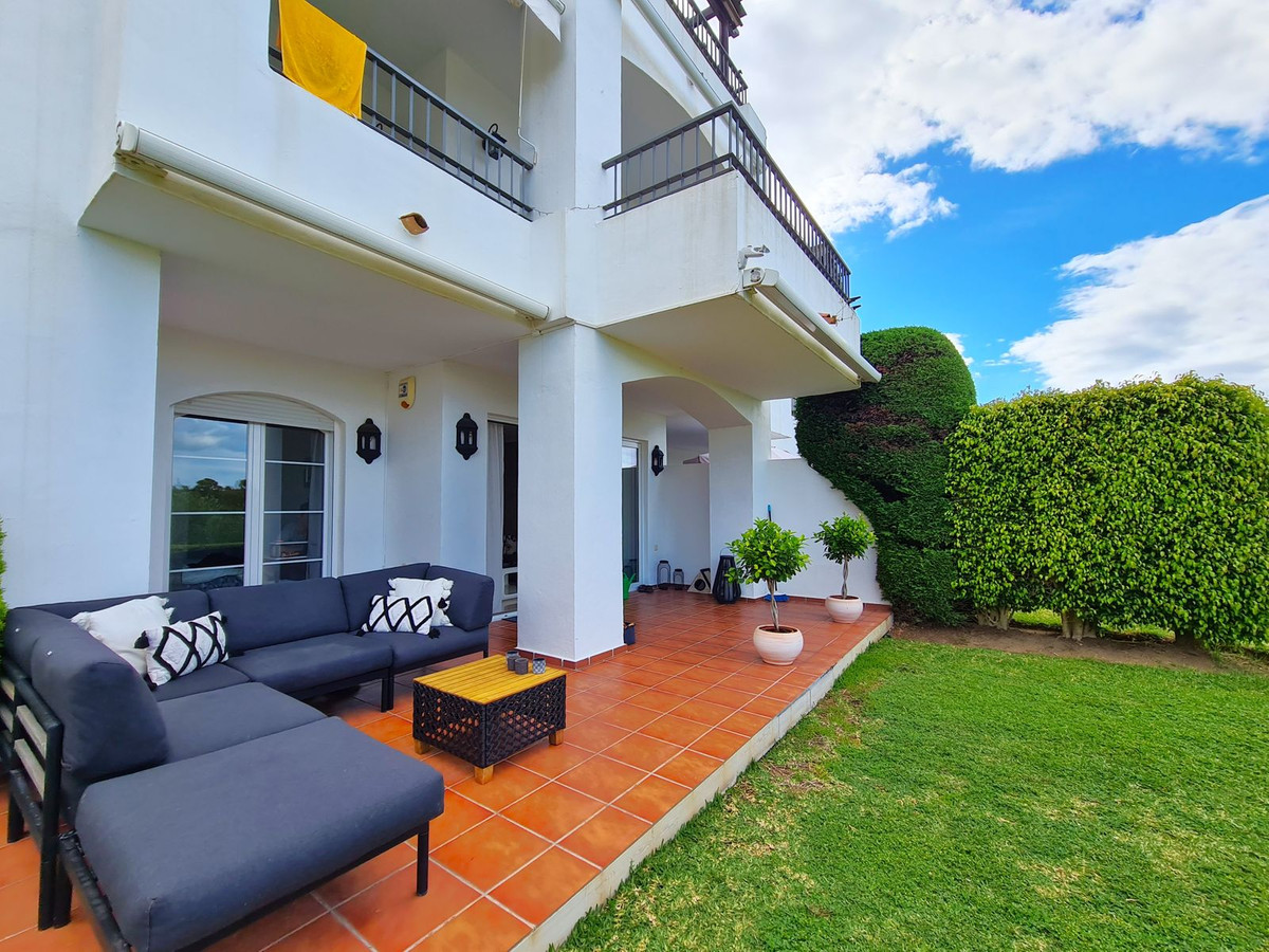 3 Bed Apartment for sale in Benahavís Costa Del Sol, Málaga, Spain