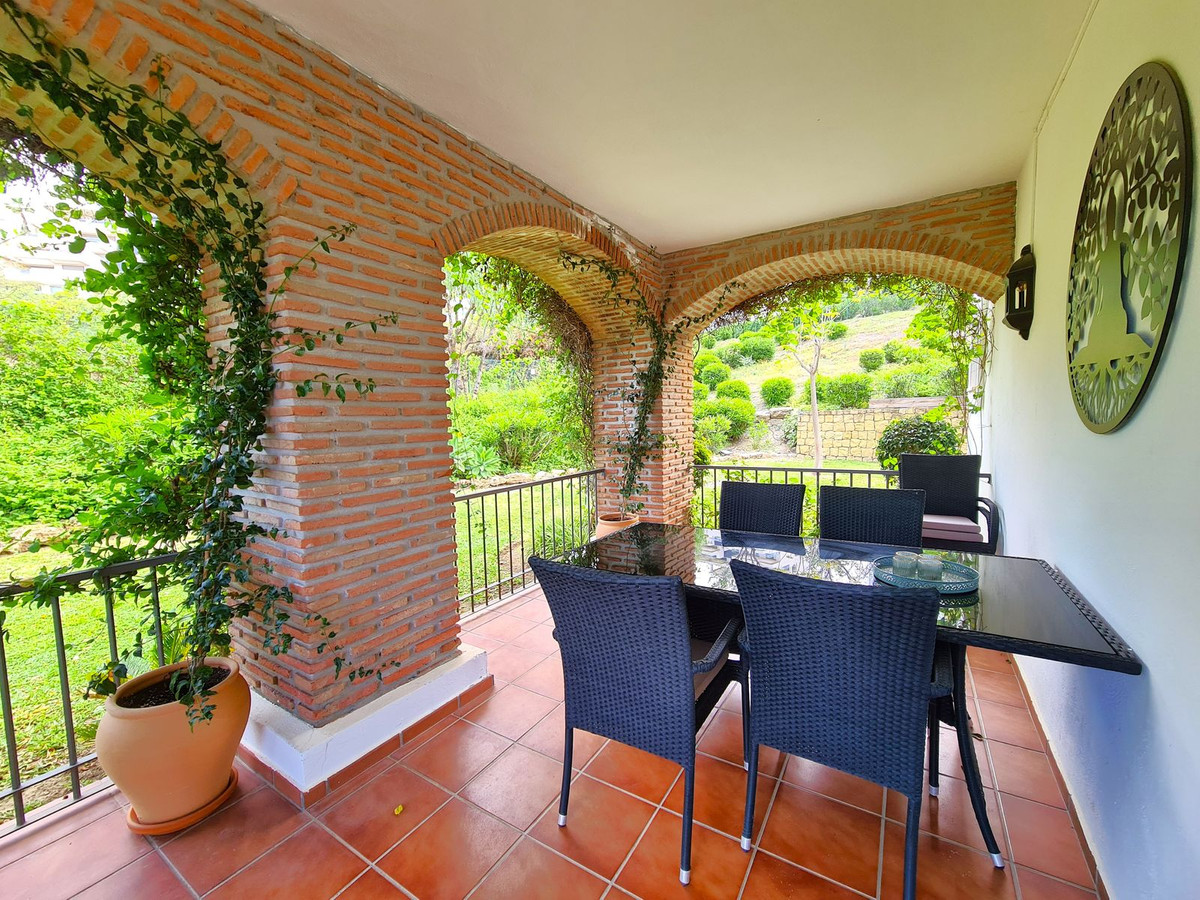 3 Bed Apartment for sale in Benahavís Costa Del Sol, Málaga, Spain