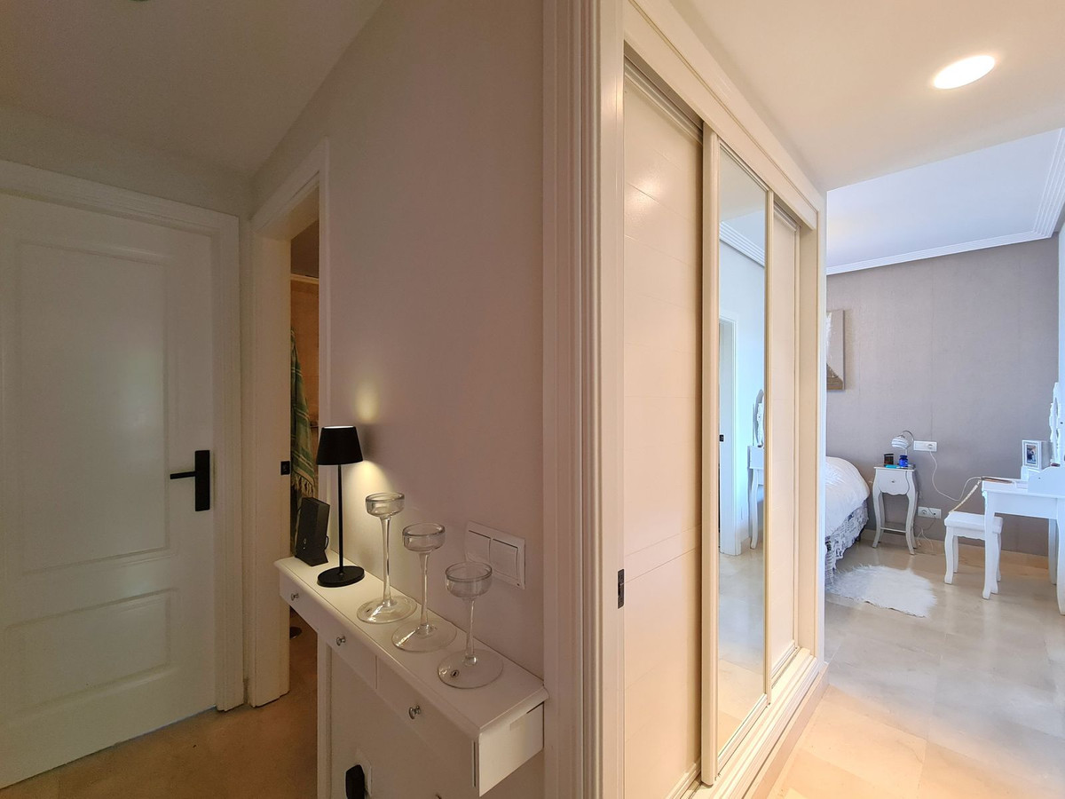3 Bed Apartment for sale in Benahavís Costa Del Sol, Málaga, Spain
