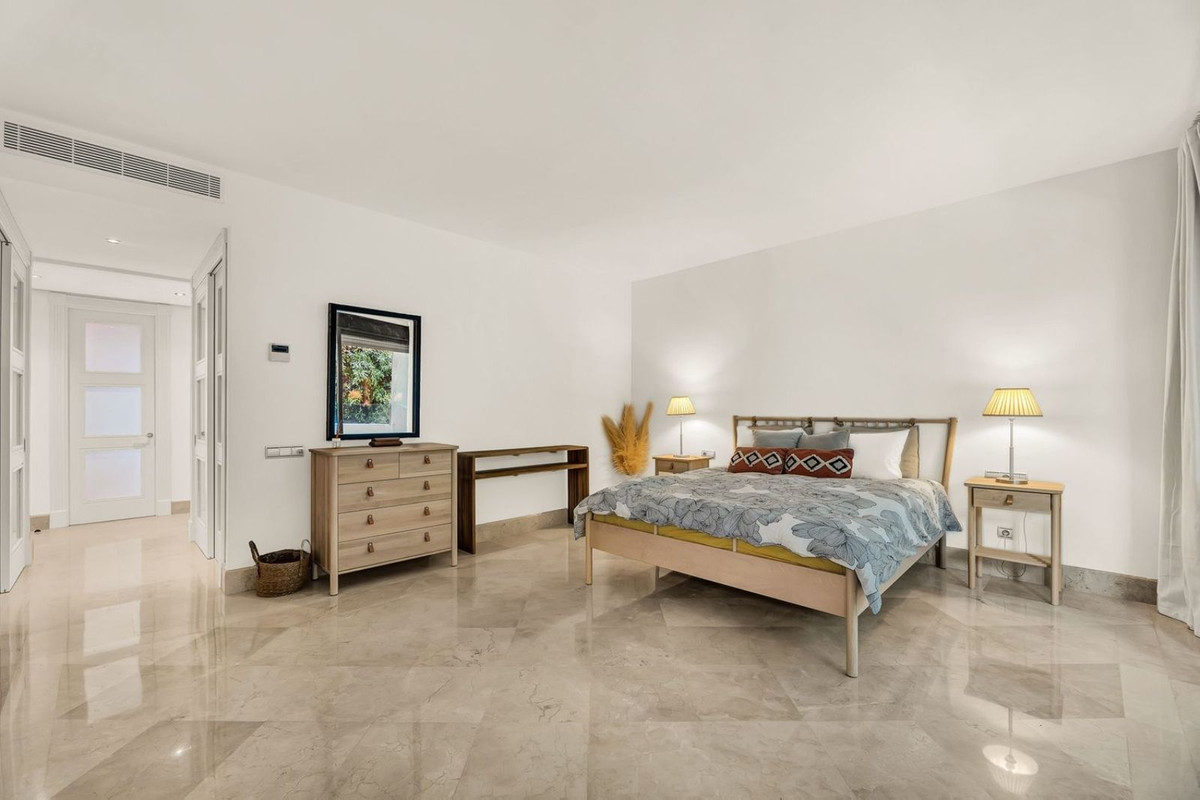 Se vende Apartamento Planta Media de 3 dormitorios en Costa Del Sol, Málaga, España