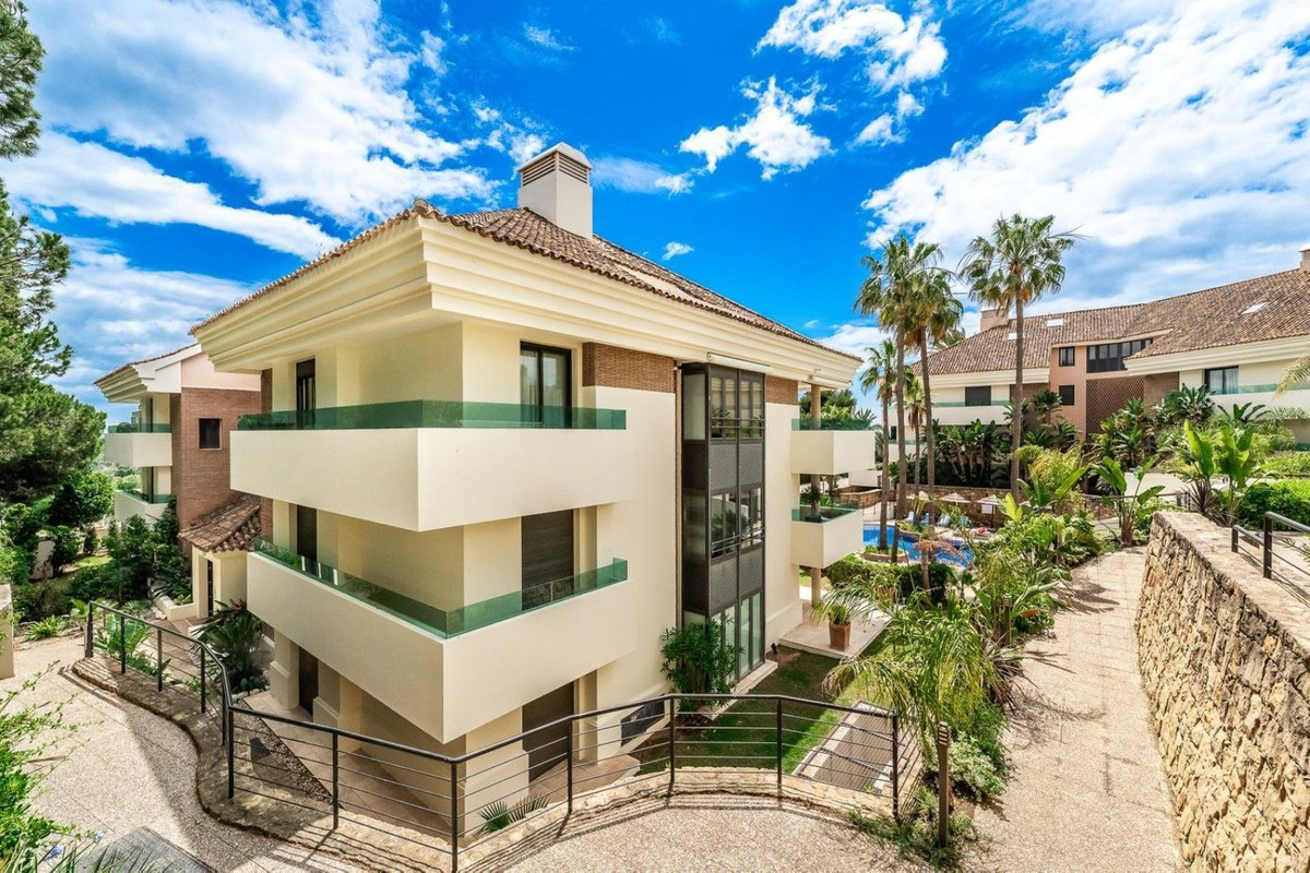 Se vende Apartamento Planta Media de 3 dormitorios en Costa Del Sol, Málaga, España