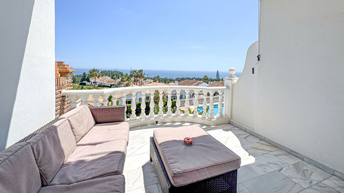 Se vende Apartamento Planta Media de 2 dormitorios en Costa Del Sol, Málaga, España