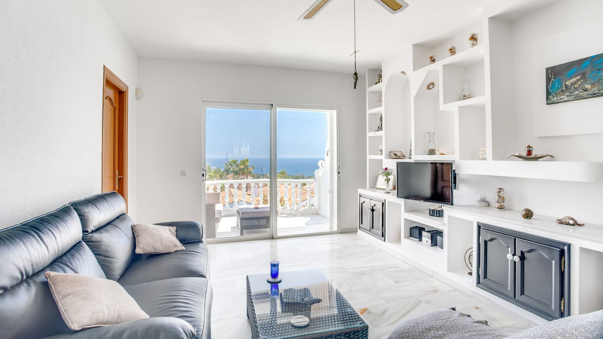 Se vende Apartamento Planta Media de 2 dormitorios en Costa Del Sol, Málaga, España