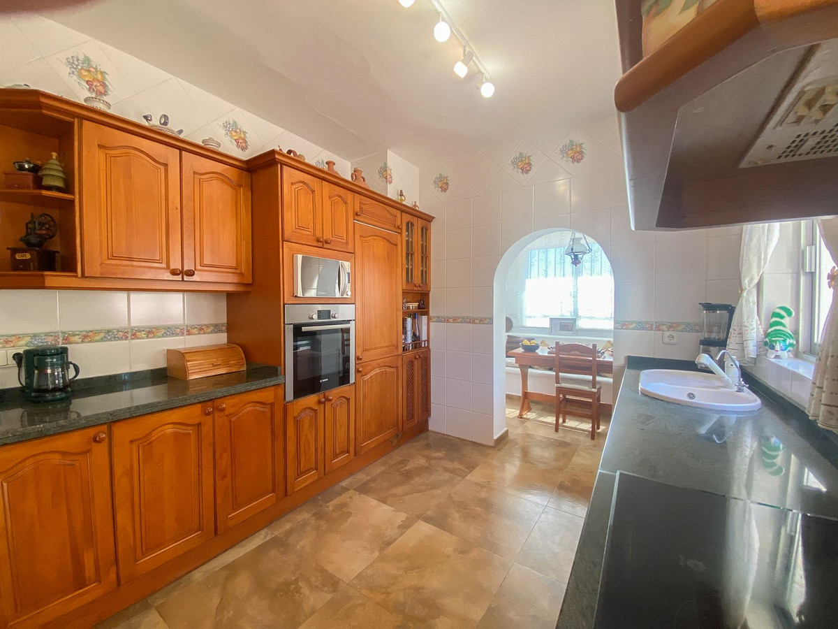 3 Bed Townhouse for sale in Guadalmina Alta Costa Del Sol, Málaga, Spain
