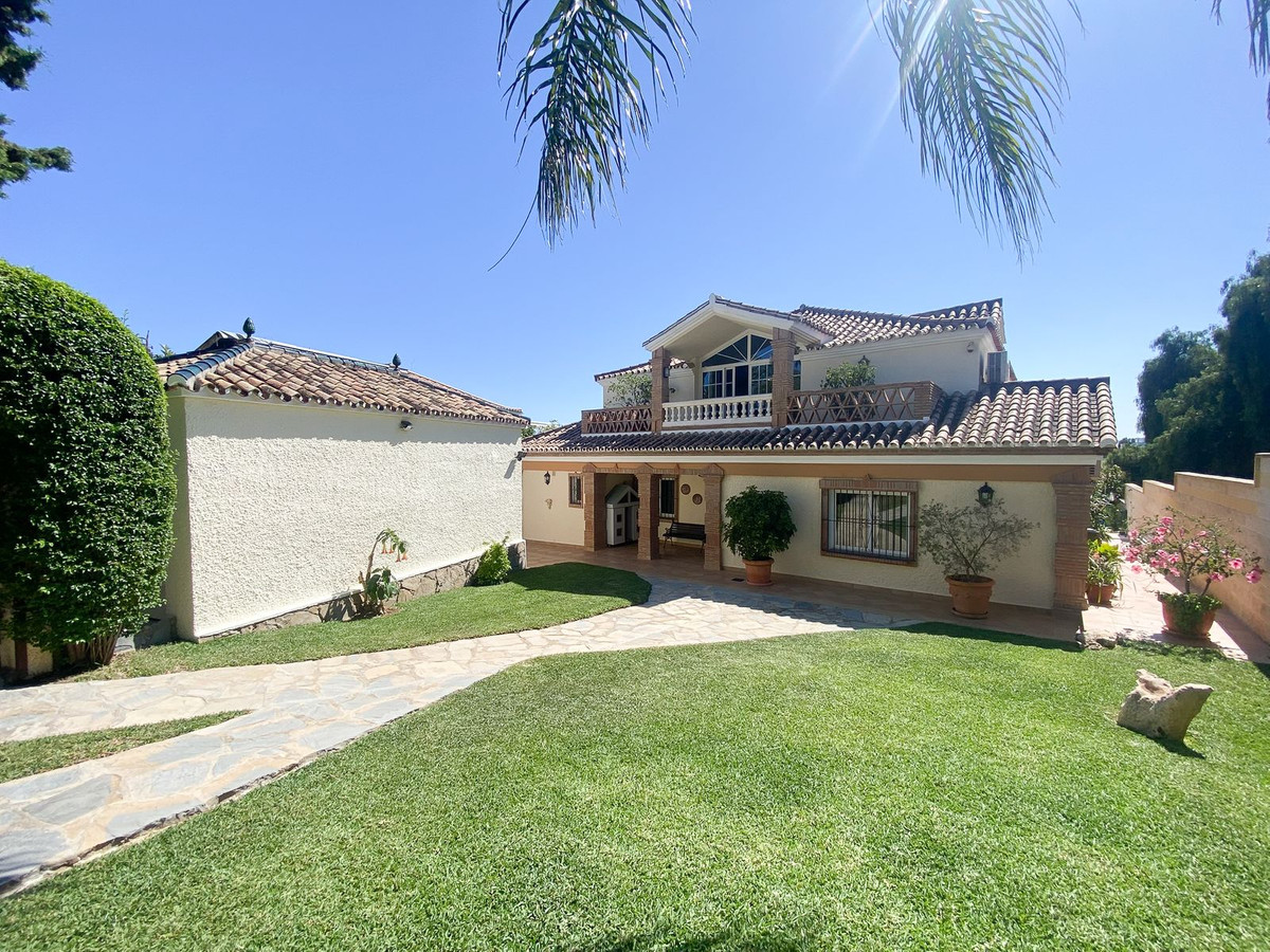 3 Bed Townhouse for sale in Guadalmina Alta Costa Del Sol, Málaga, Spain