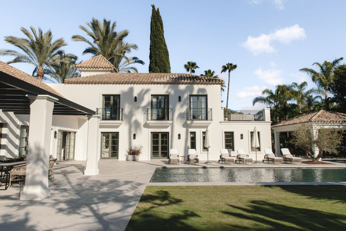 Se vende Villa - Chalet de 6 dormitorios en Costa Del Sol, Málaga, España