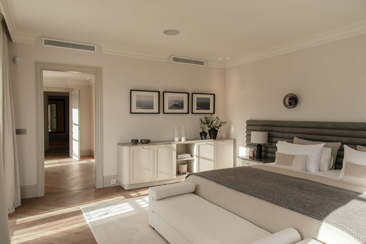 Se vende Villa - Chalet de 6 dormitorios en Costa Del Sol, Málaga, España